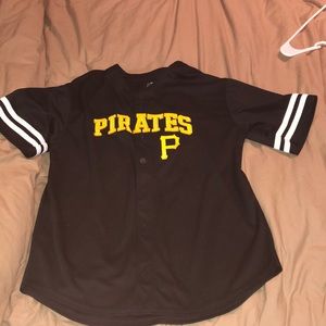 Pirates jersey top